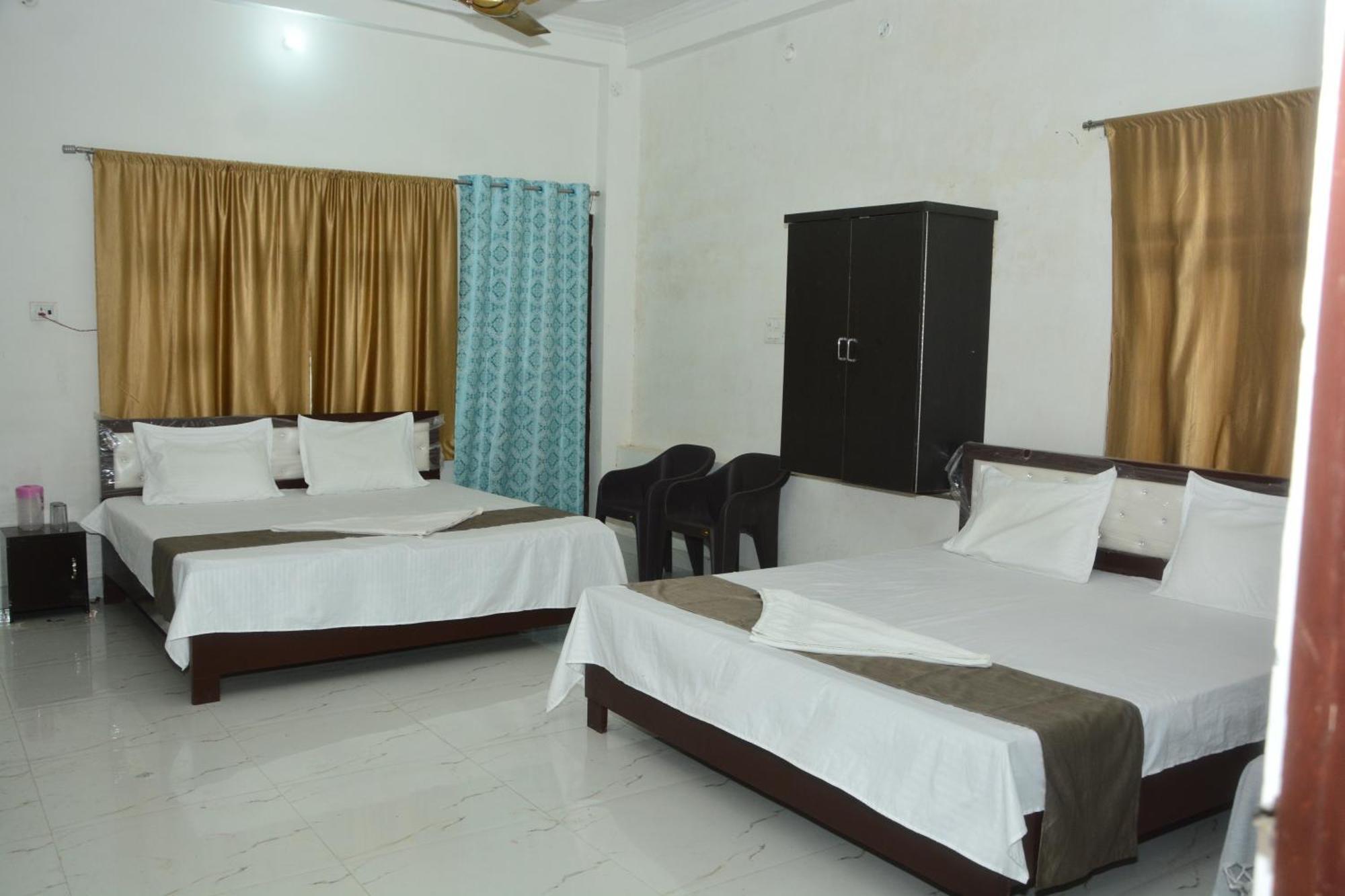 Hotel Chandrasha Villa Ayodhya Dham Ram Mandir 600 Meter Εξωτερικό φωτογραφία