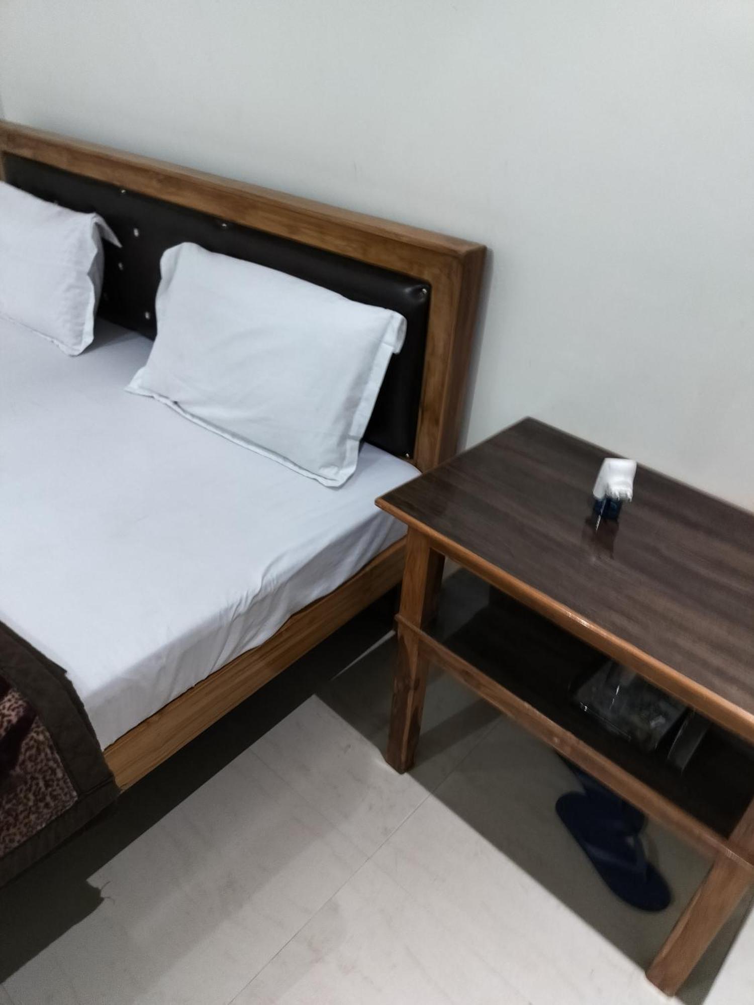 Hotel Chandrasha Villa Ayodhya Dham Ram Mandir 600 Meter Εξωτερικό φωτογραφία