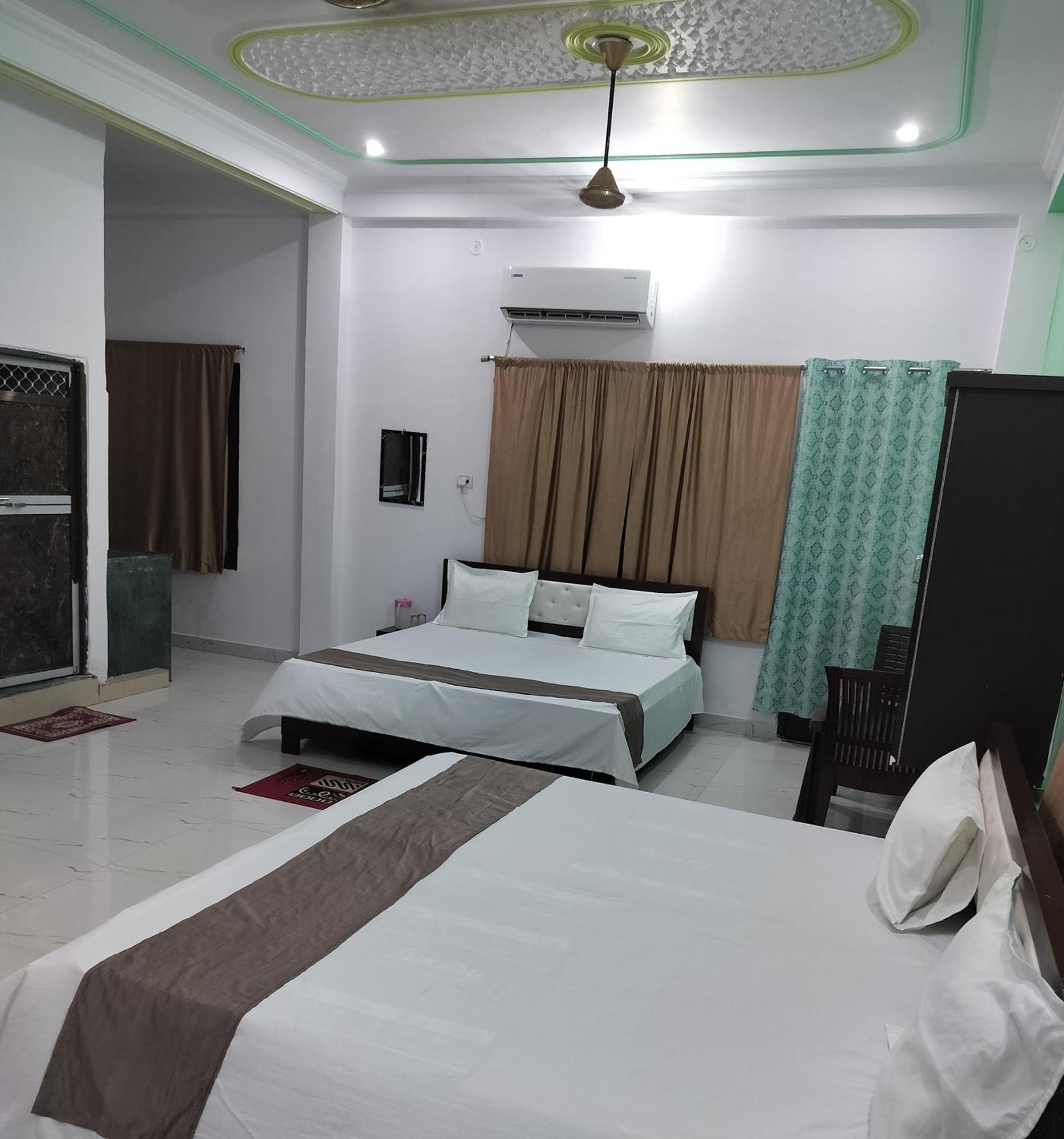 Hotel Chandrasha Villa Ayodhya Dham Ram Mandir 600 Meter Εξωτερικό φωτογραφία